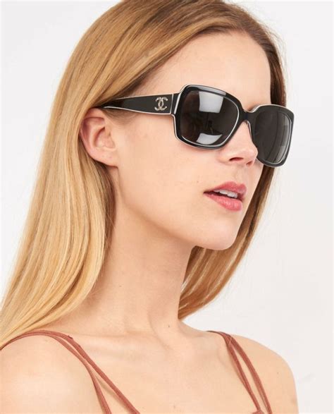 chanel sonnenbrille damen 2020|chanel sunglasses with on side.